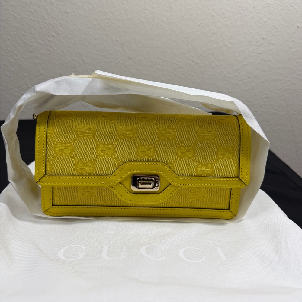 Gucci GG Mini Luce Shoulder Bag - Picture 2 of 10